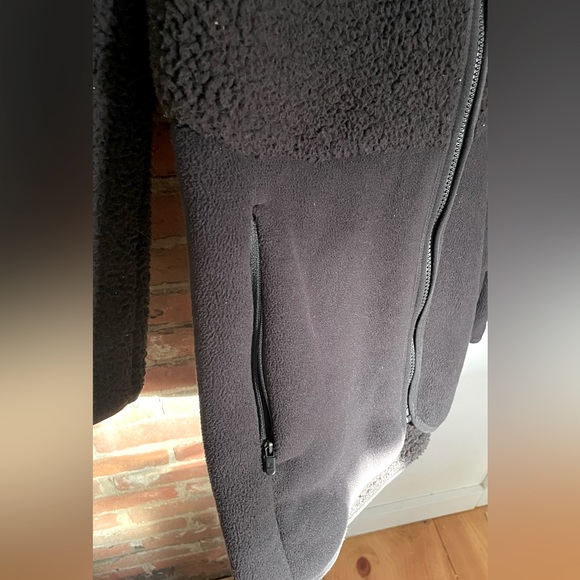 FILA Sherpa coat - Picture 3 of 4